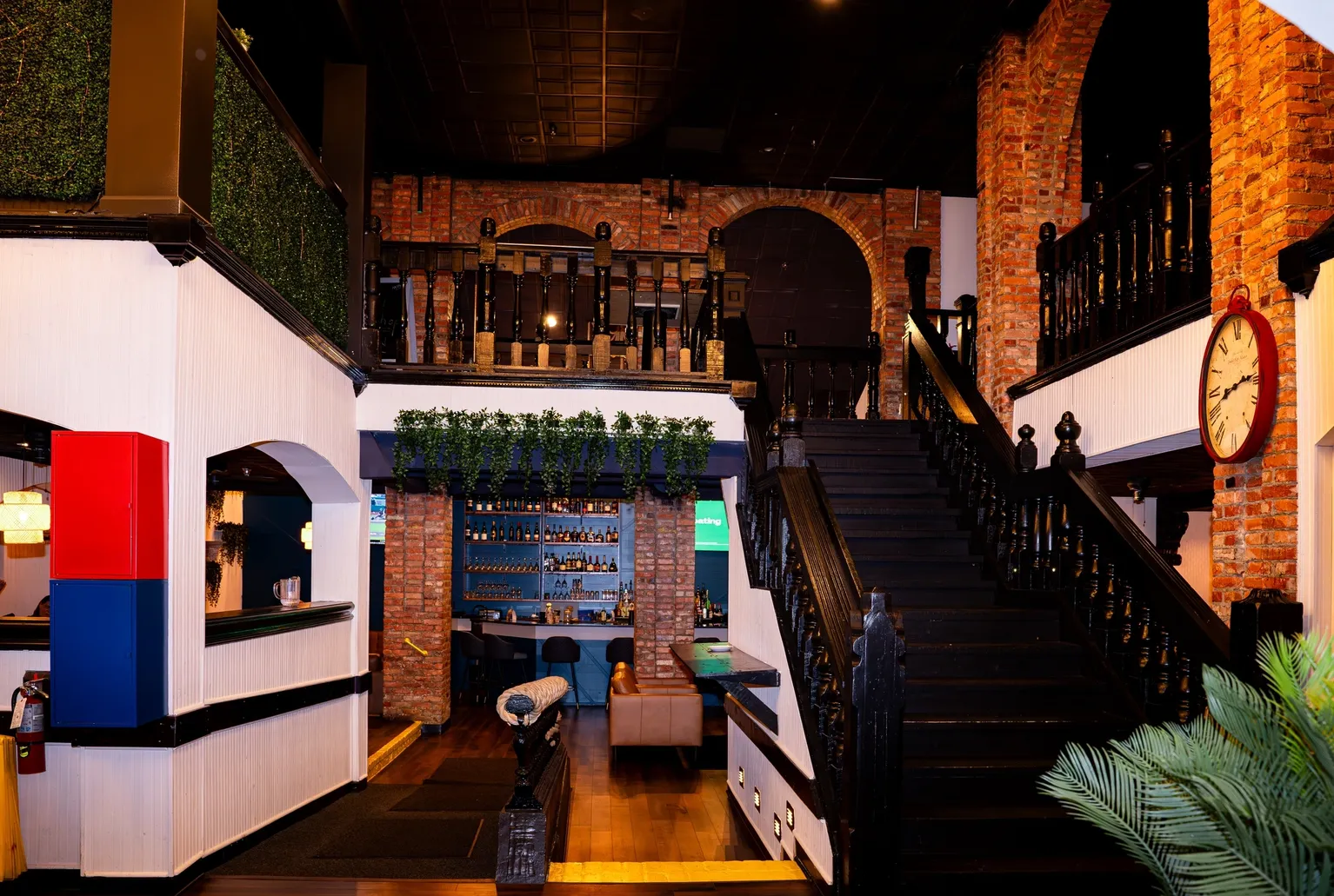 NOOR KITCHEN & COCKTAILS 