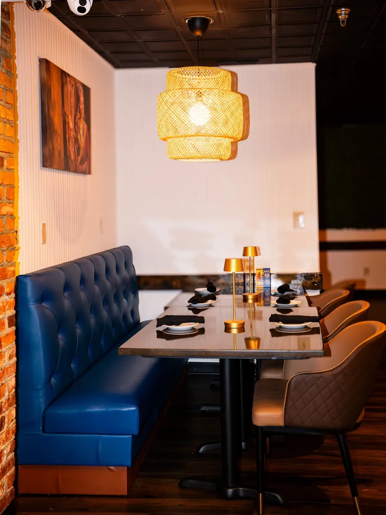 NOOR KITCHEN & COCKTAILS 